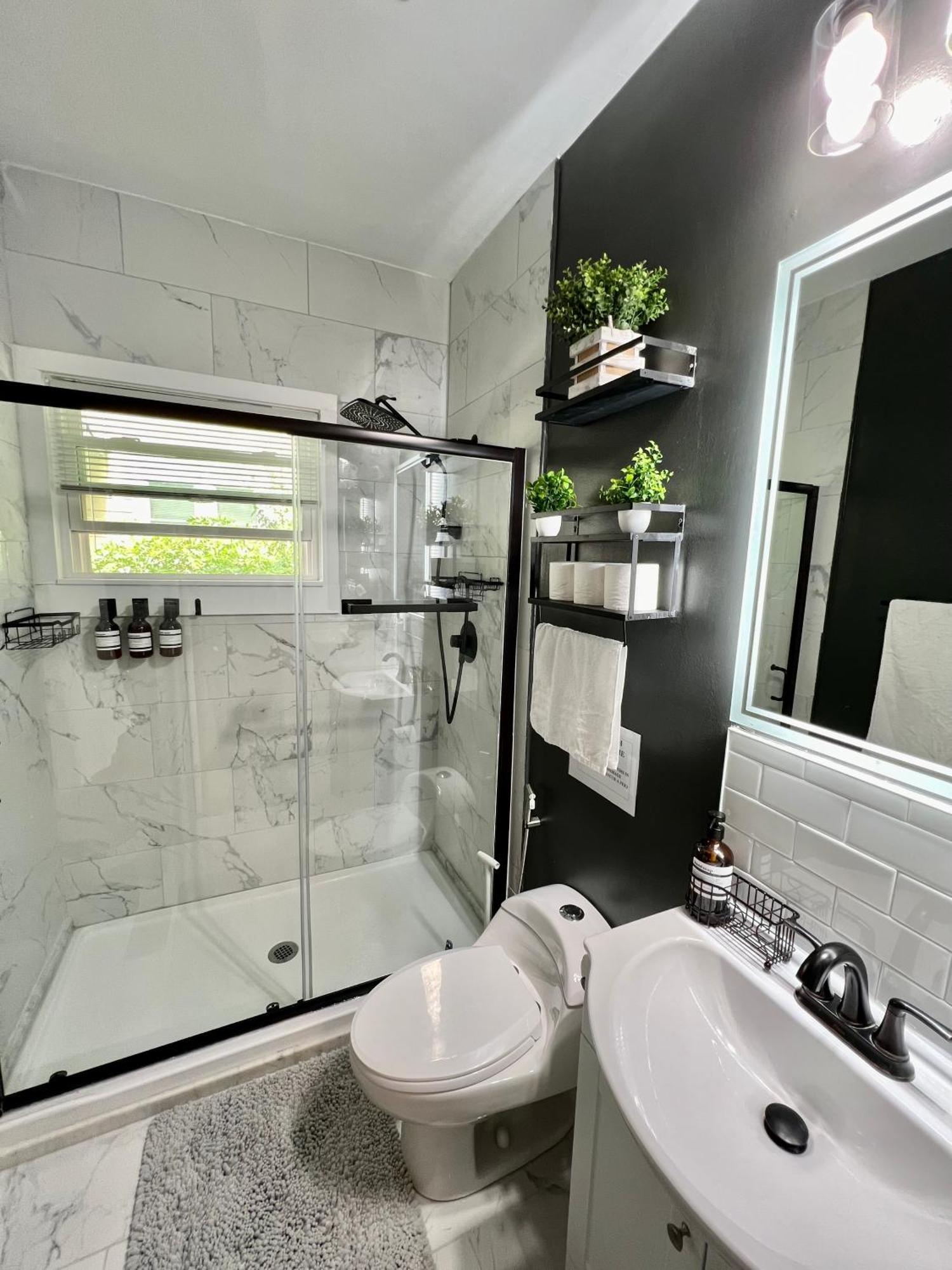 Charming 2br 2ba 10 Min Dt Airport By Lsp Homes * Atlanta