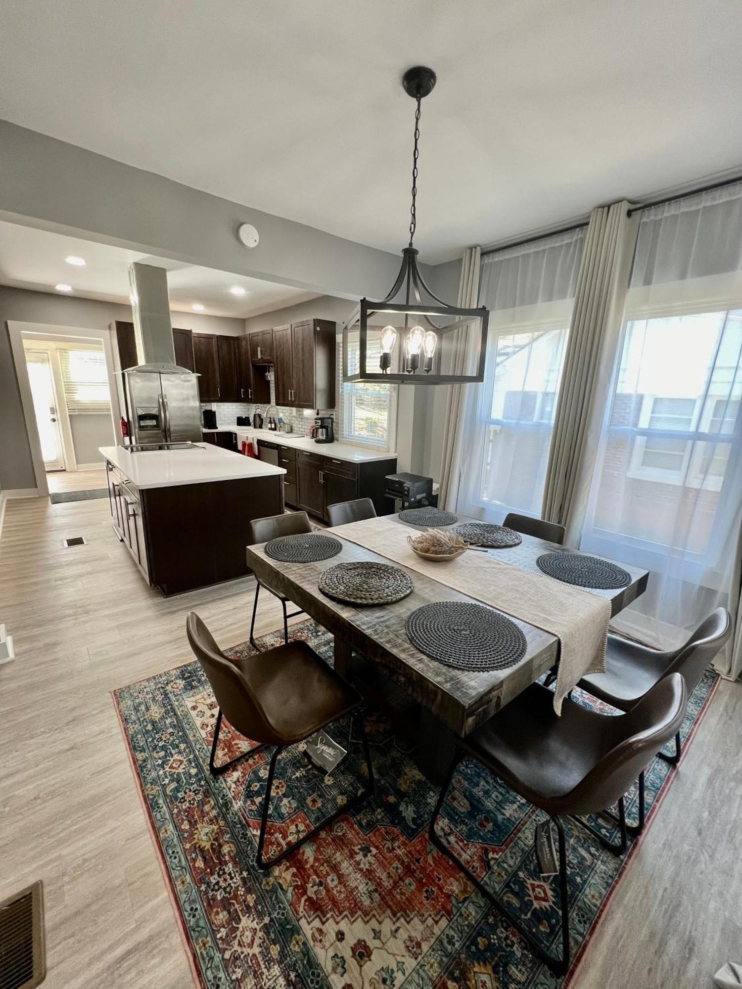 Charming 2br 2ba 10 Min Dt Airport By Lsp Homes * Atlanta