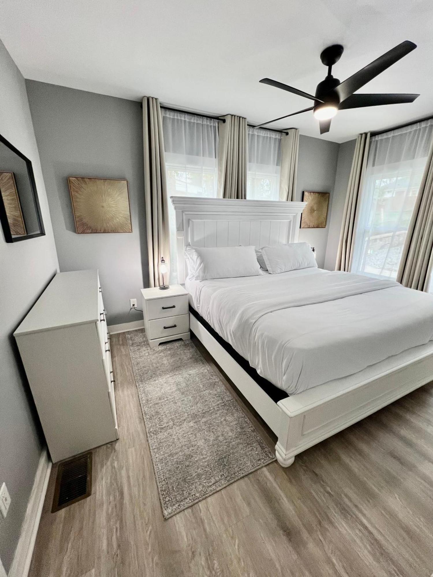 Ferienhaus Charming 2br 2ba 10 Min Dt Airport By Lsp Homes